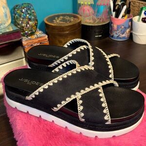 EUC J/SLIDES NYC Leather Lined Criss Cross PlatformSlides Size 10. Excellent c